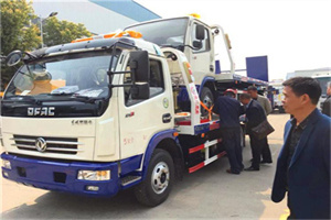 蒲江汽车道路救援拖车价格